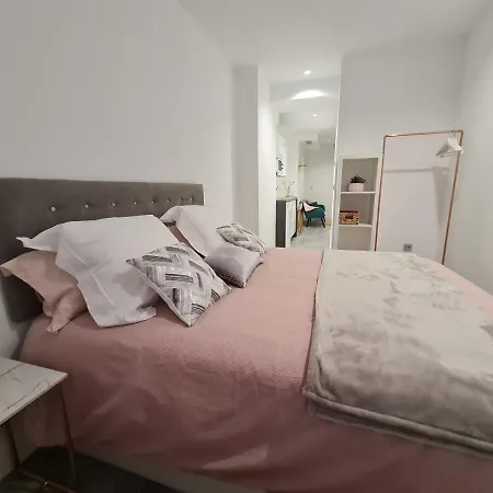 Loftinmalaga Hotel apartamentowy