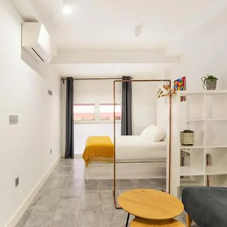Loftinmalaga Hotel apartamentowy *